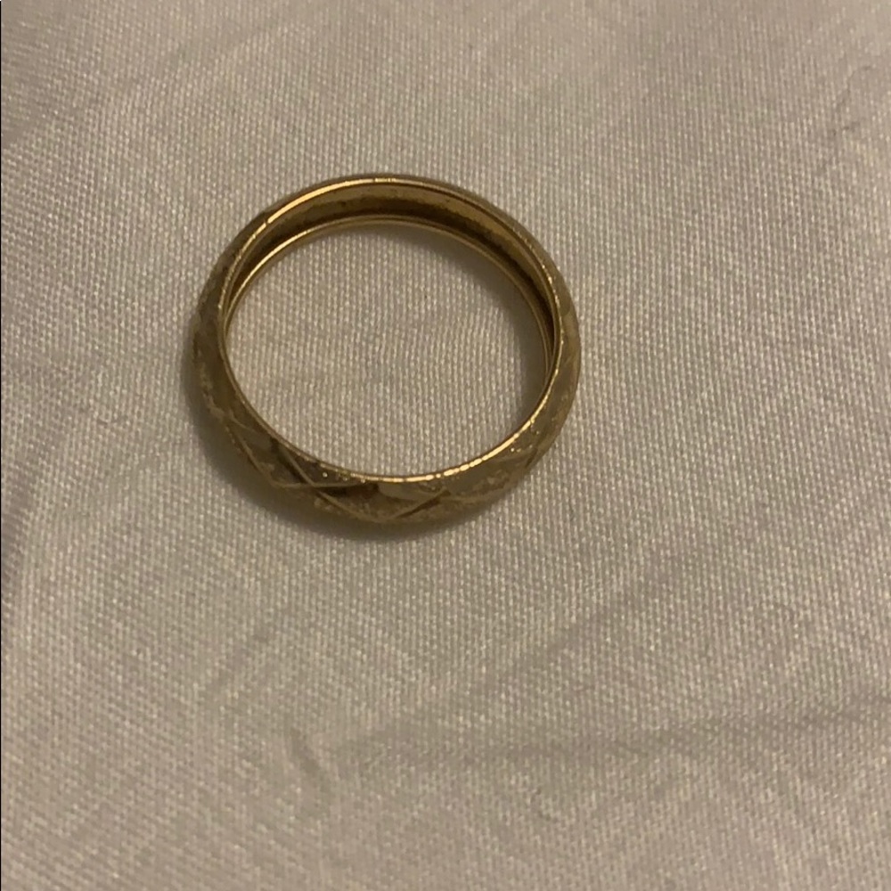 Gold ring